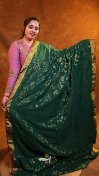 Jacquard Rose Print Saree