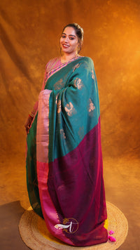 Zari Emb Stripes Border
