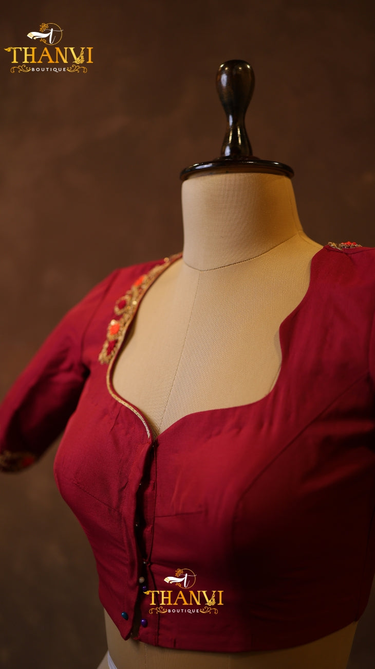 Sweetheart Neck Aari Work Blouse