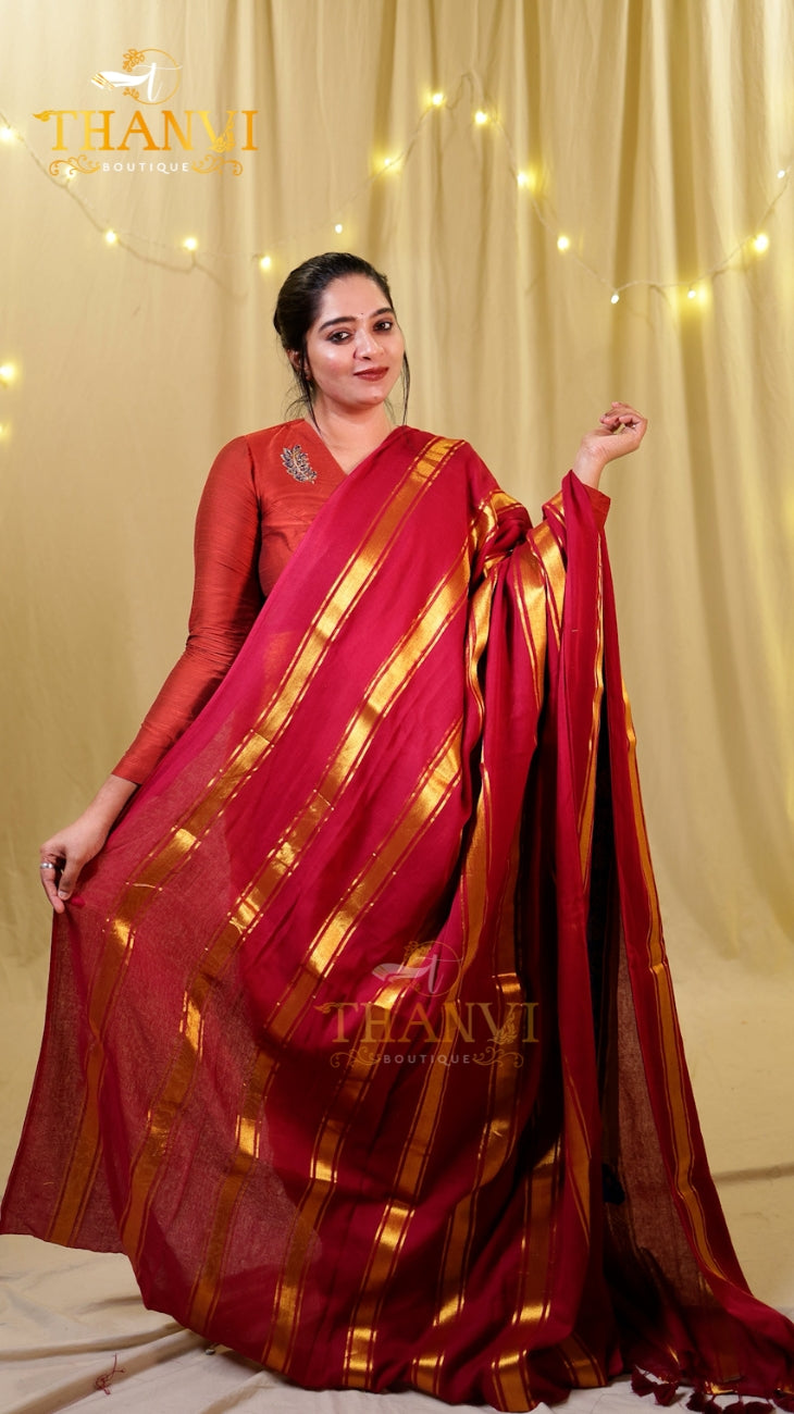 String border Saree