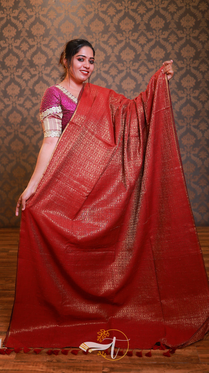 Premium Zari saree