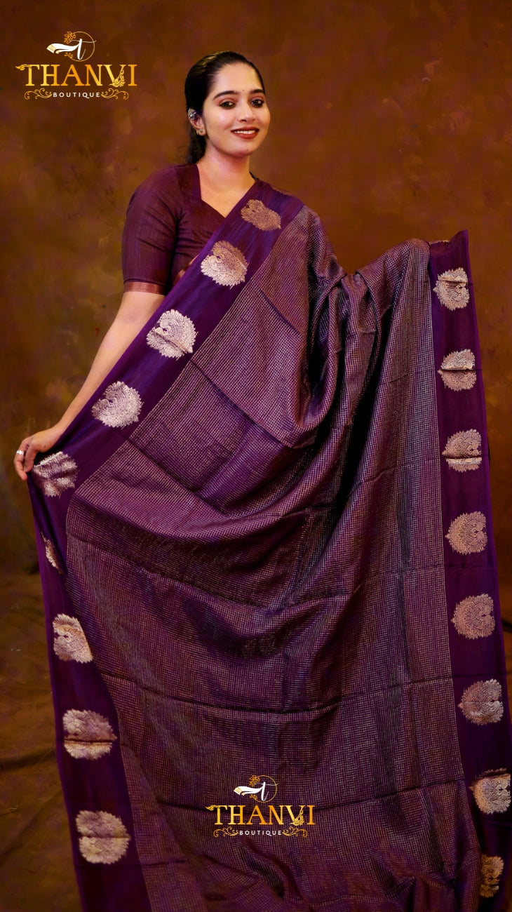 Vairaoosi Crushed Saree
