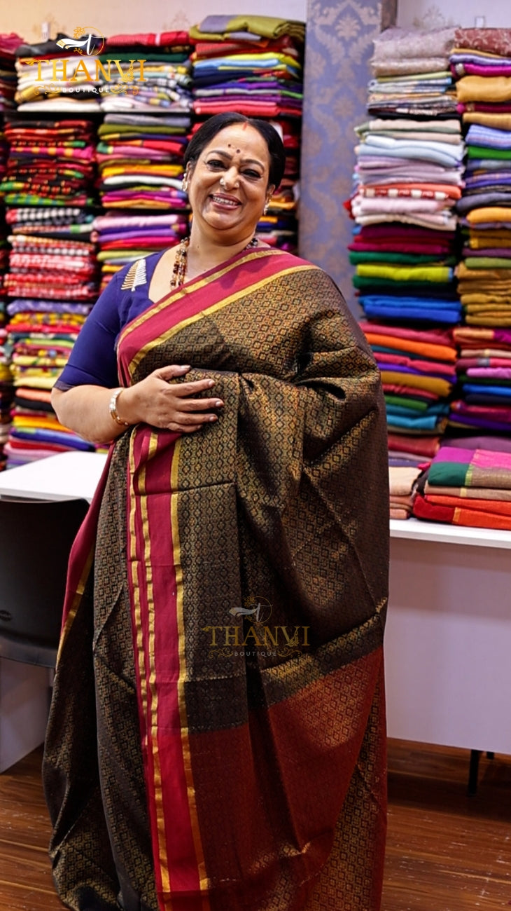Premium Zari saree