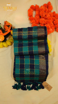Kanchi Checks Saree