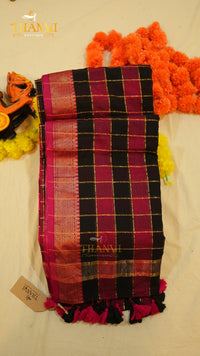 Kanchi Checks Saree
