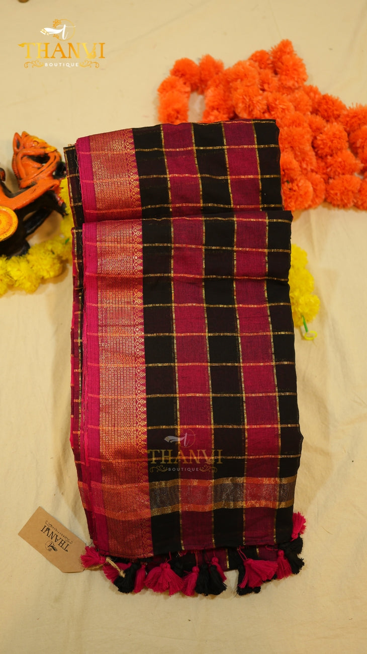 Kanchi Checks Saree