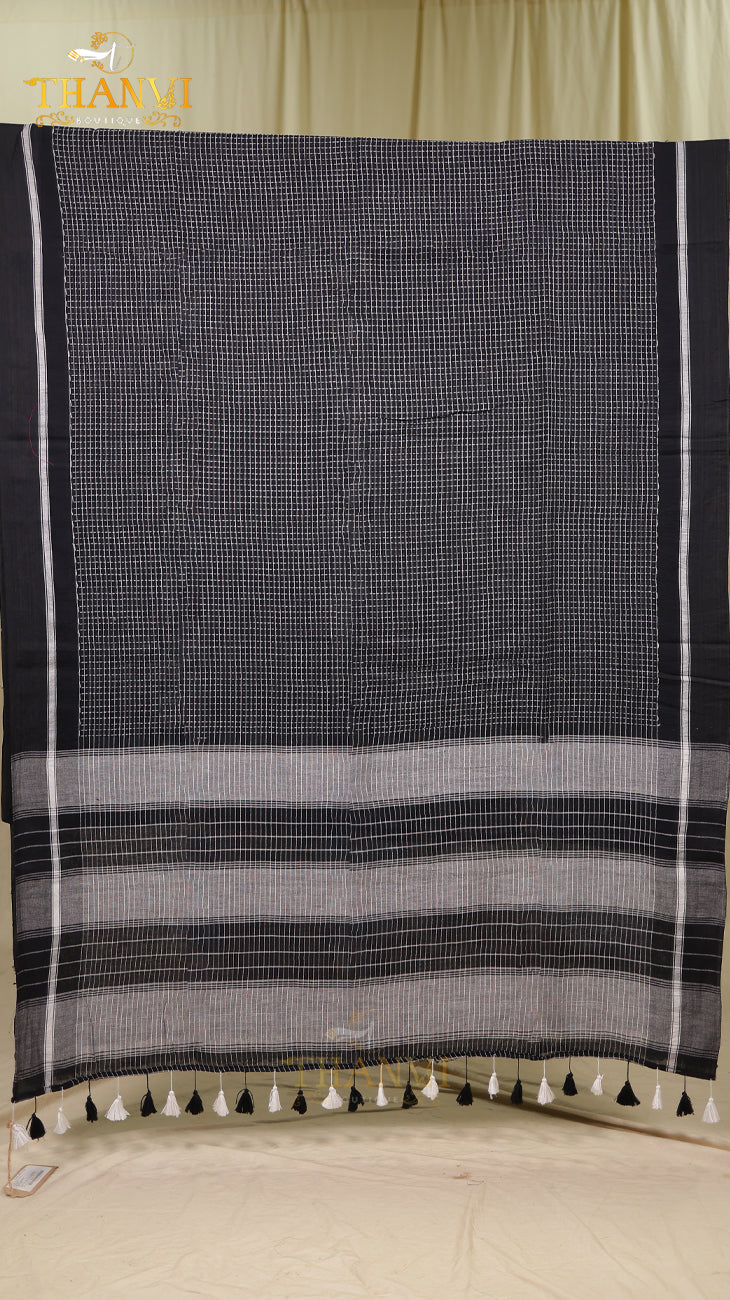 Popstick Checks Saree