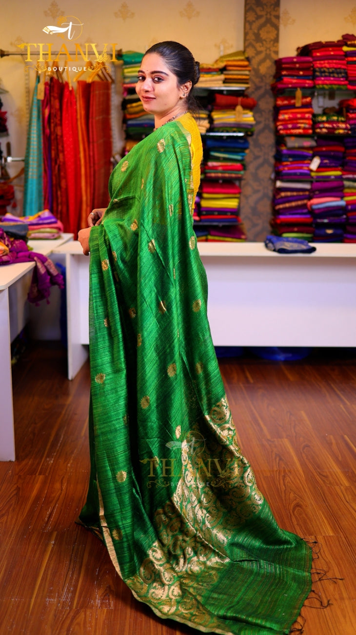 Premium Matka Zari Saree