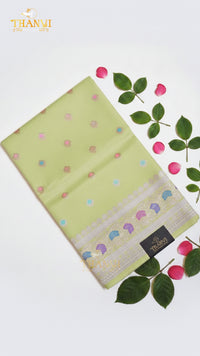 Russian Self Figar Border