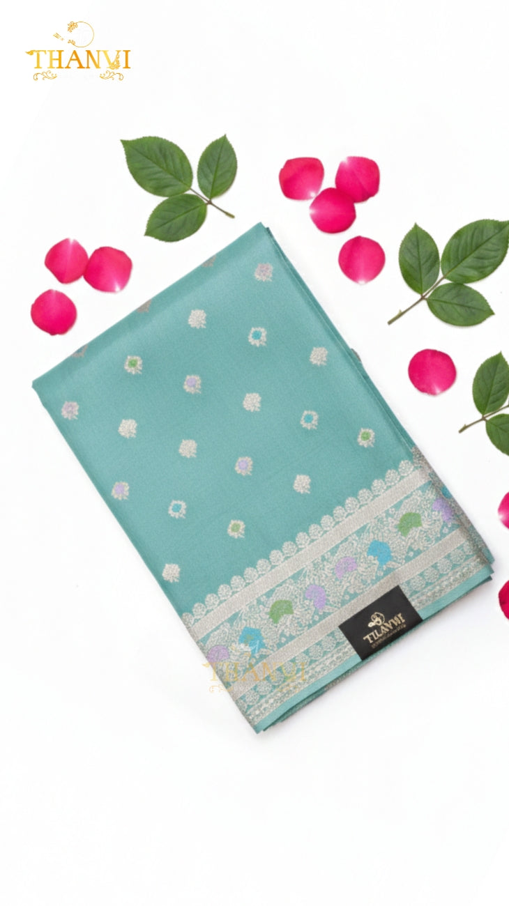 Russian Self Figar Border