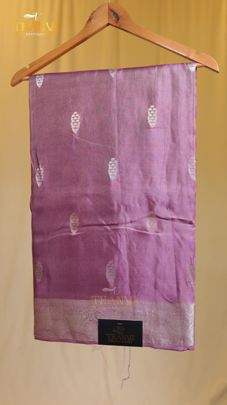 Russian Self Figar Border