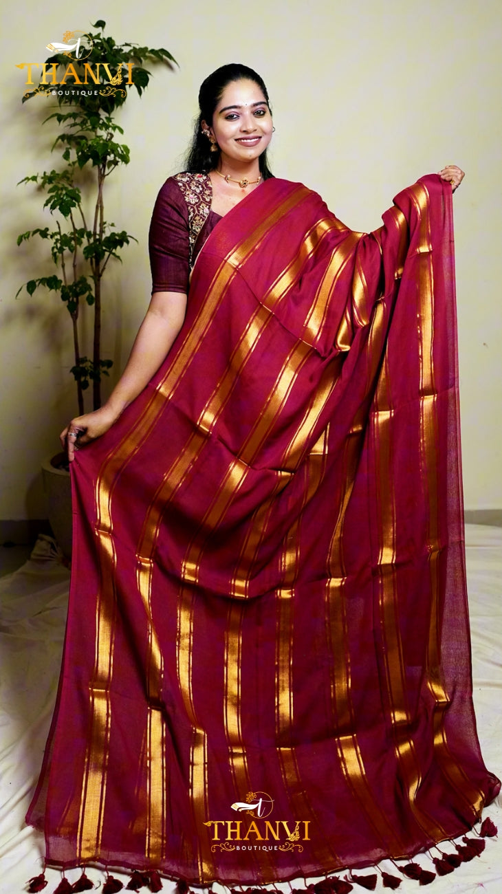 String border Saree