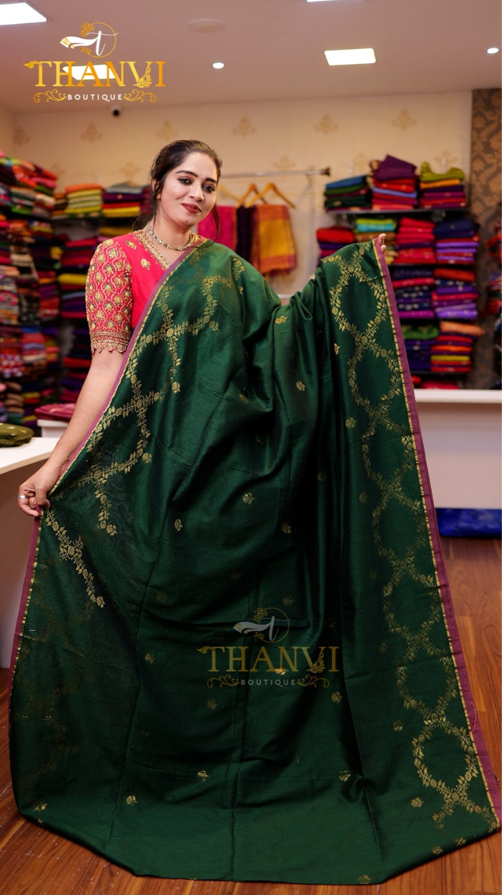 Tissue Jacquard Print