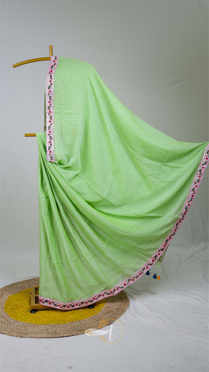 Q Lace Border Saree